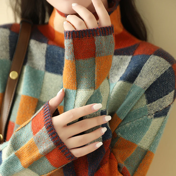 Anna | Autumn Luxe Checkered Sweater